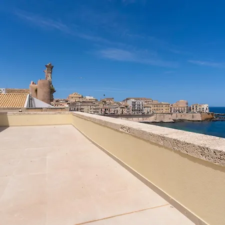 Apartment Circe Sea View *